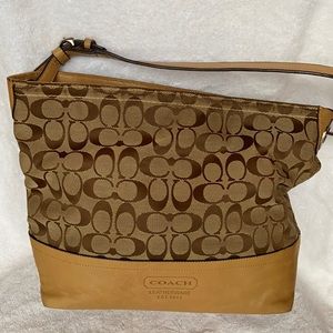 Coach jacquard tote shoulder bag signature